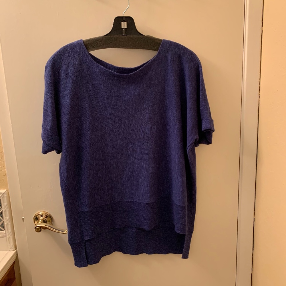 Short sleeve top
